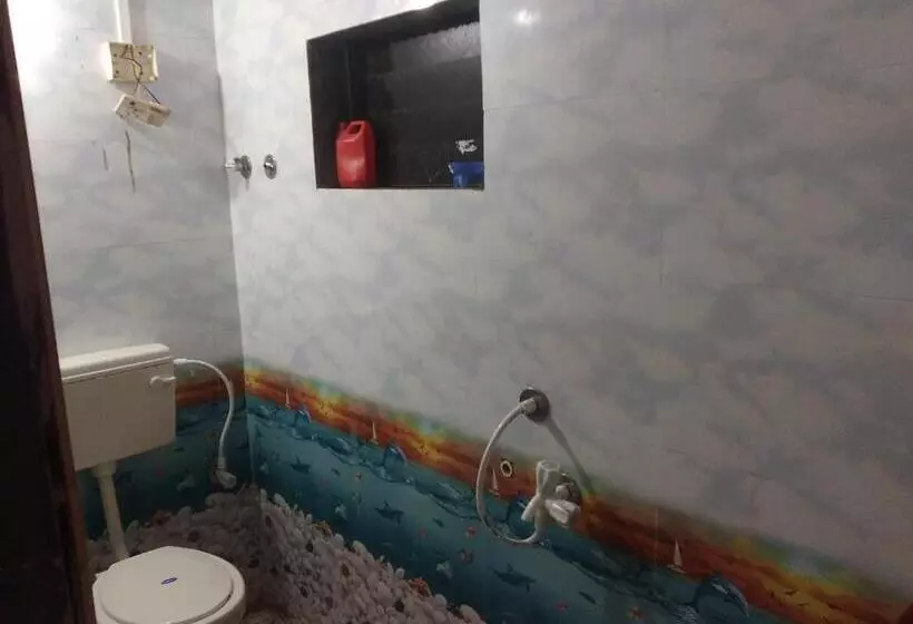 Majatalo Tavsalkar Home Stay
