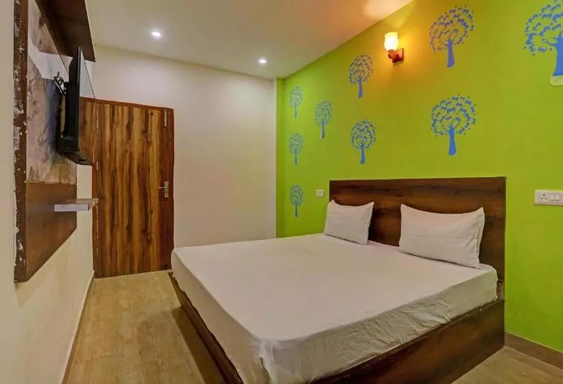 Spot On Hotel The 9