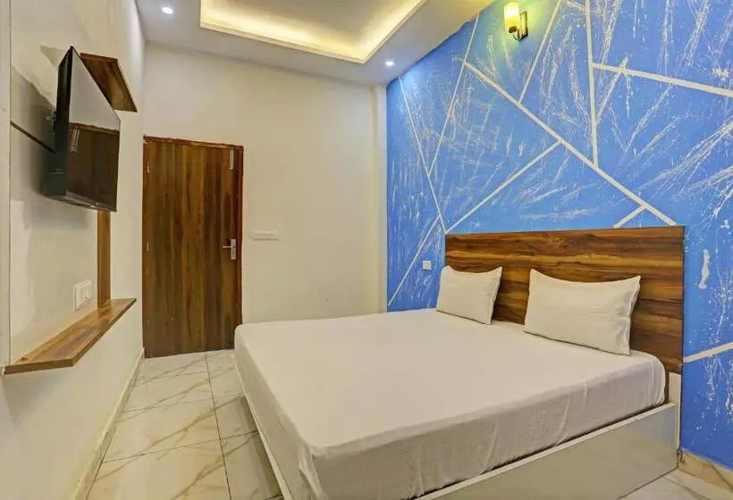 Spot On Hotel The 9