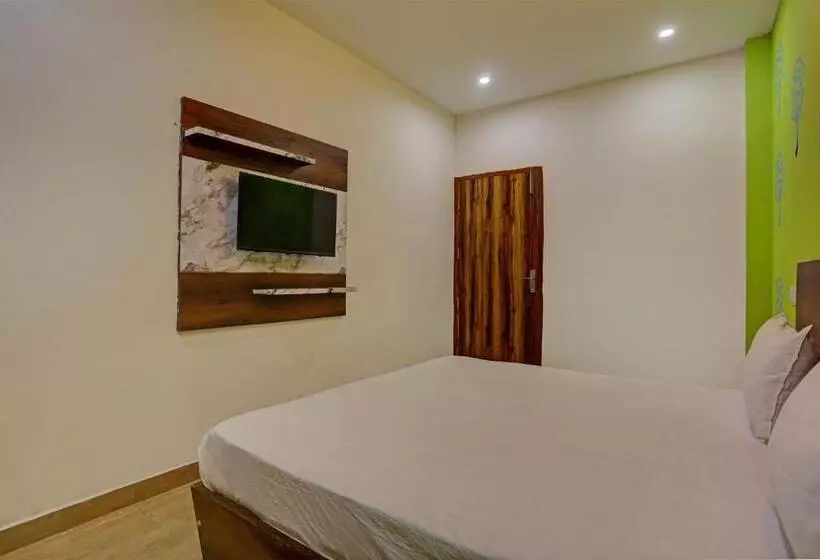 Spot On Hotel The 9