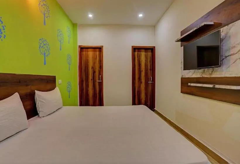 Spot On Hotel The 9