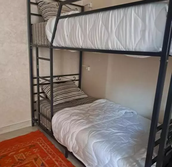 ユースホステル Mira Guest House