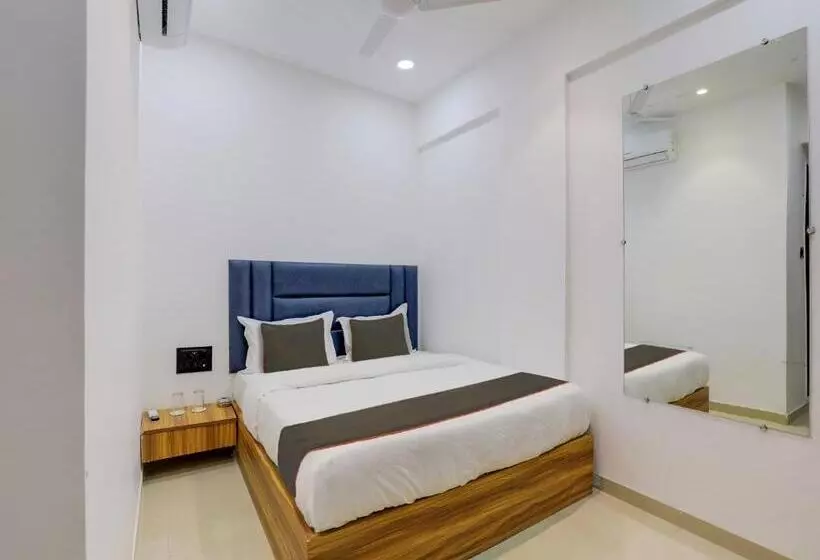 Collection O Hotel S. S. Plaza