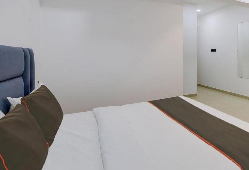 Collection O Hotel S. S. Plaza