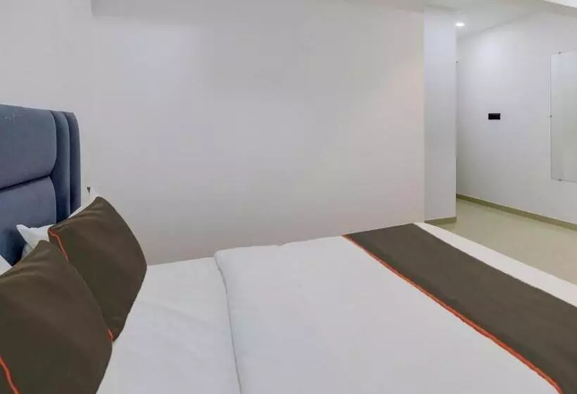 Collection O Hotel S. S. Plaza