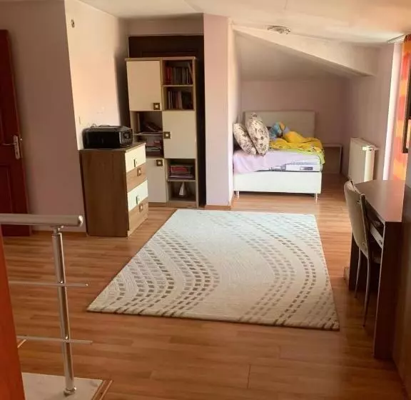 Hostel In Bahcelievler