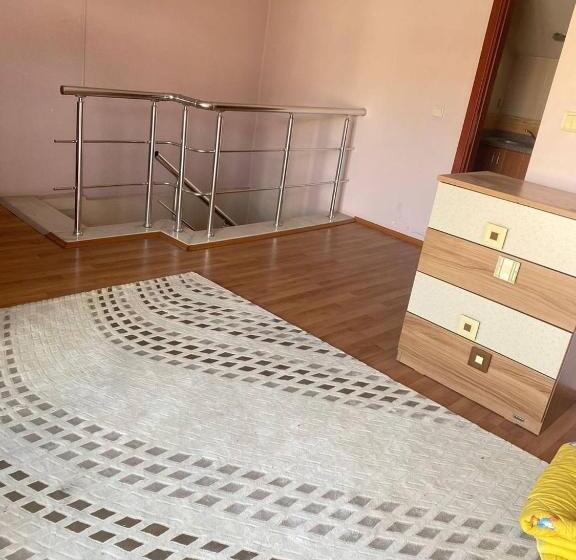 Hostel In Bahcelievler