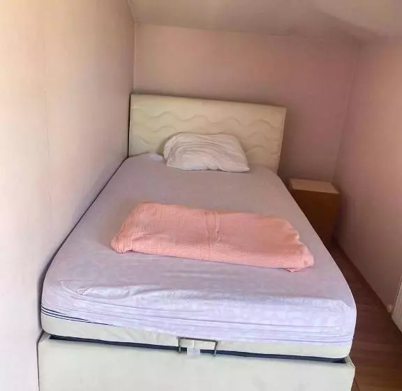 Hostel In Bahcelievler