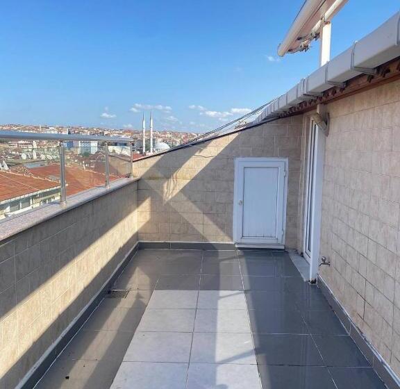 Hostel In Bahcelievler