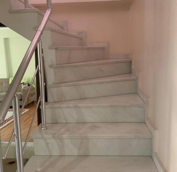 Hostel In Bahcelievler