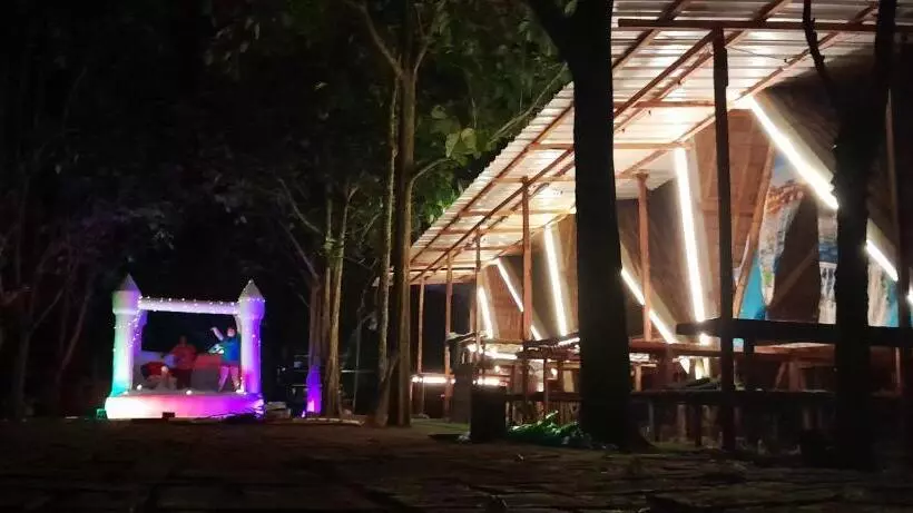 ホテル Camp Alcava