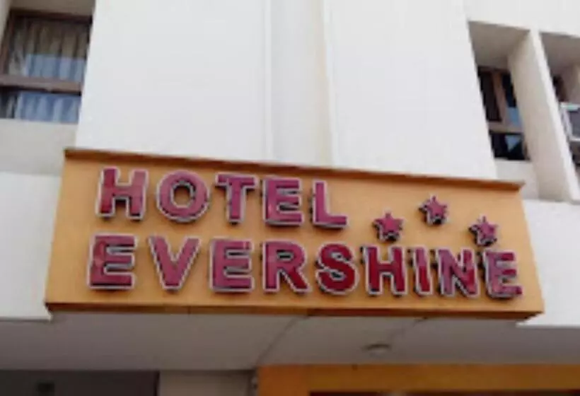 ホテル Evershine