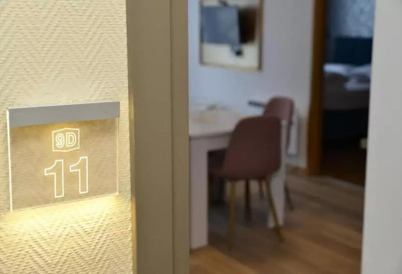 هتل Kraljevi Cardaci Cardak