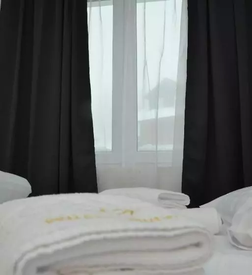 هتل Kraljevi Cardaci Cardak