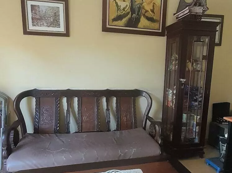 Hotelli Oyo 93402 Family Homestay Syariah