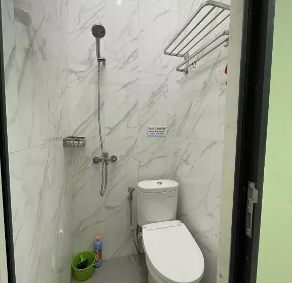 Hotelli Oyo 93412 Kost Irma Syariah