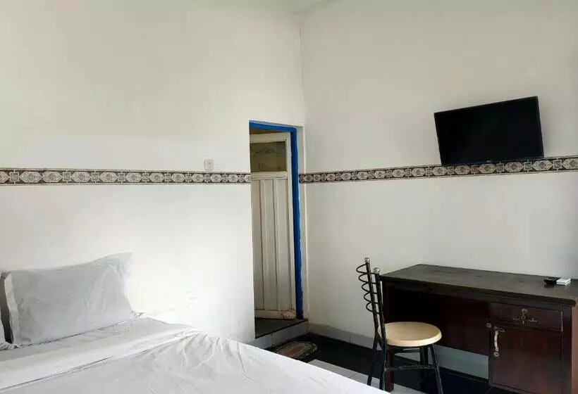 Hotelli Oyo 93412 Kost Irma Syariah