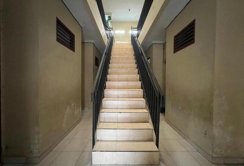 هتل Oyo 93412 Kost Irma Syariah