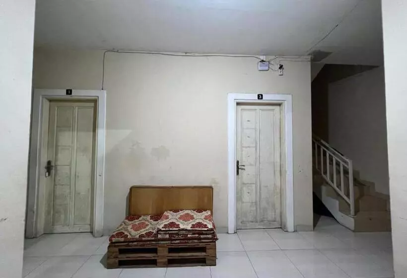 Hotelli Oyo 93412 Kost Irma Syariah