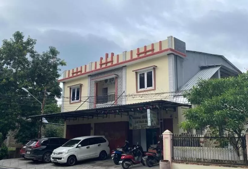 Hotelli Oyo 93412 Kost Irma Syariah
