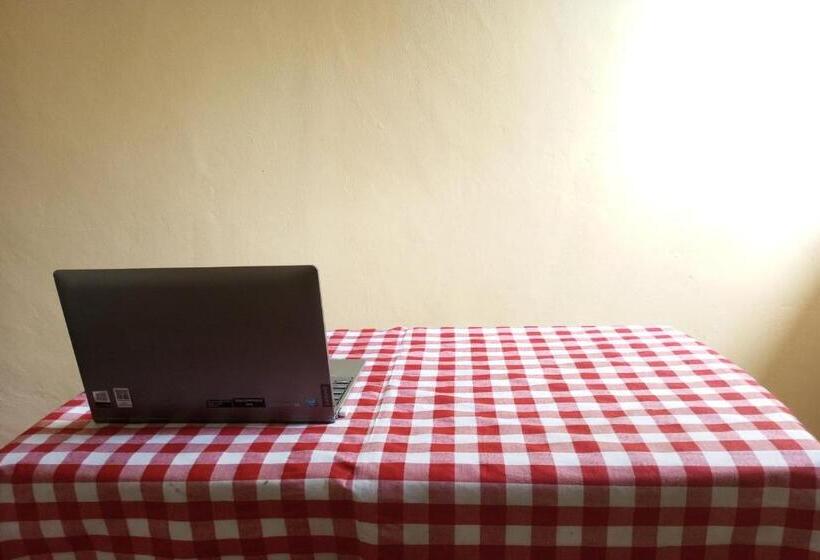 هتل Spot On 93410 Wisma Bintang Jepara