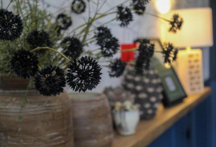 호텔 Stay On The High Street