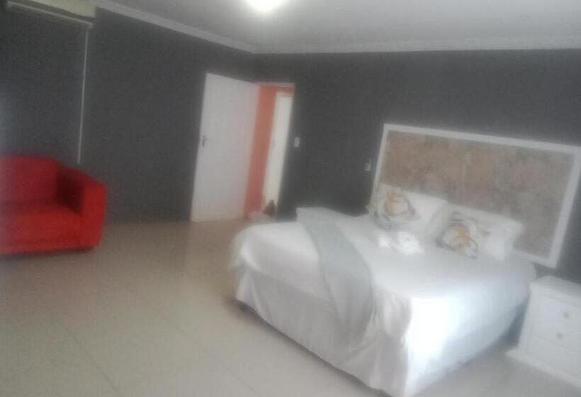 Пансион Nteto Guest House