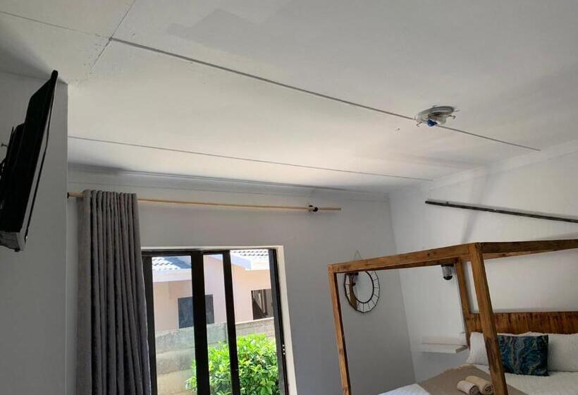 펜션 Tnb Guesthouse