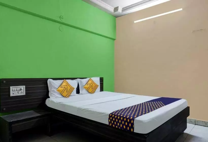 Spot On Hotel Akash Lodge