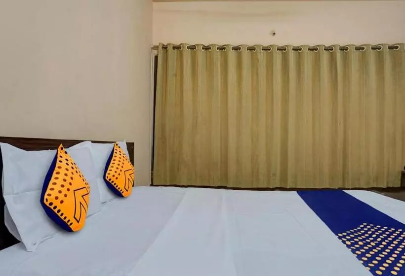 Spot On Hotel Akash Lodge