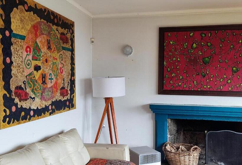 Bed & Breakfast Buenavida Hostel, Habitación Amplia Con Baño En Suite Y Vista Al Mar