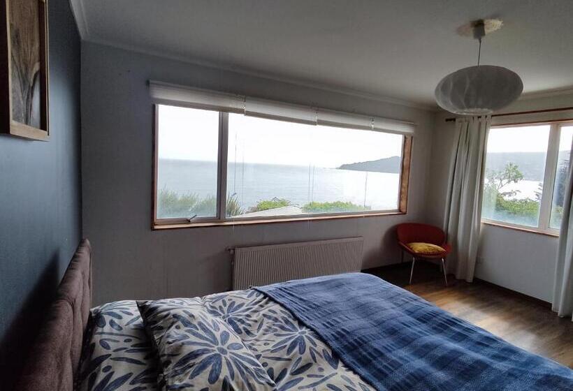 Bed & Breakfast Buenavida Hostel, Habitación Amplia Con Baño En Suite Y Vista Al Mar