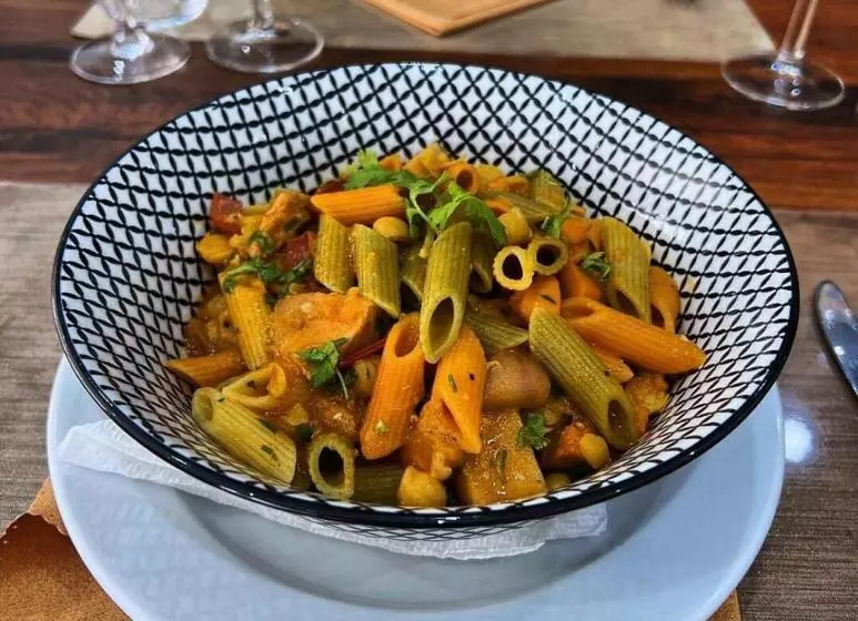تختخواب و صبحانه Locanda Inn Place