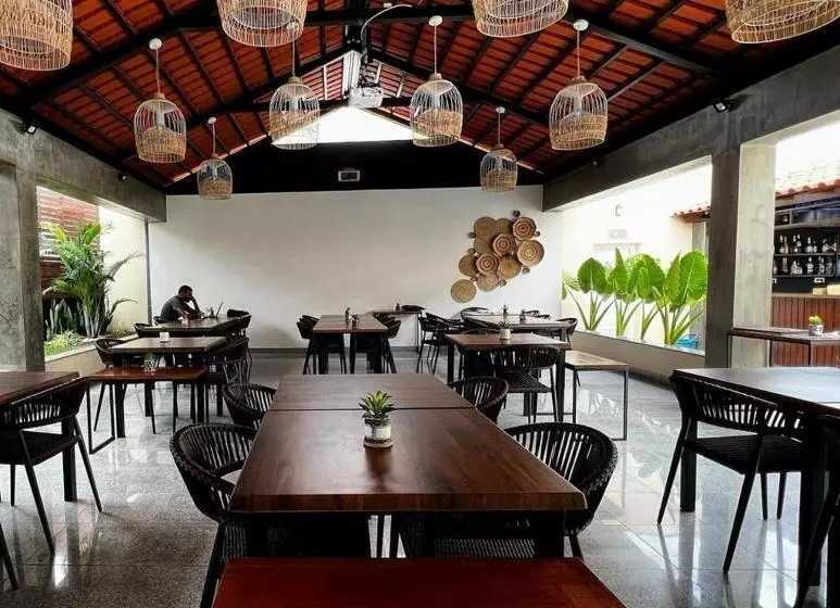 تختخواب و صبحانه Locanda Inn Place