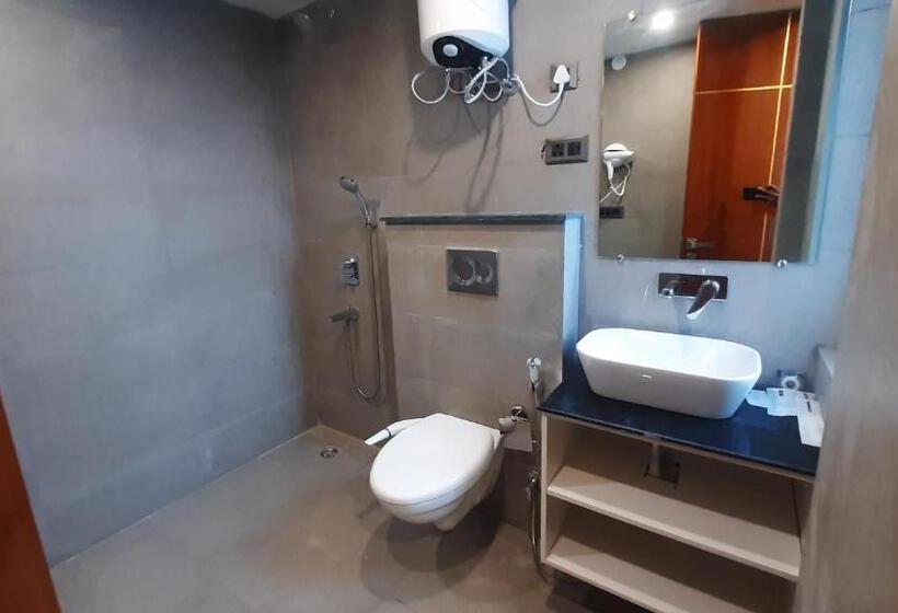 Отель Blest Park