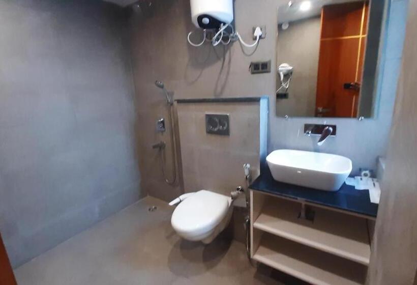 Отель Blest Park