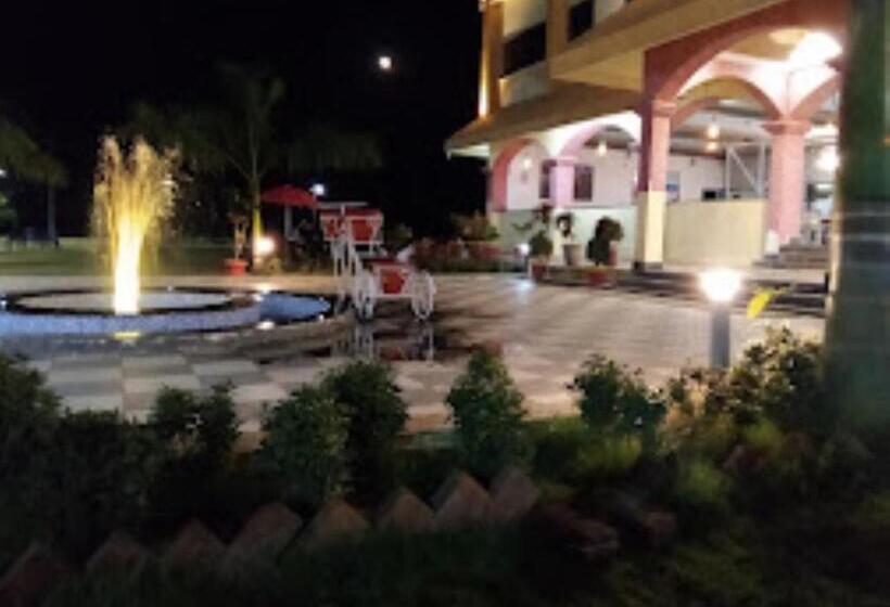 בית מלון כפרי Chhattisgarh Palace, Rajnandgaon