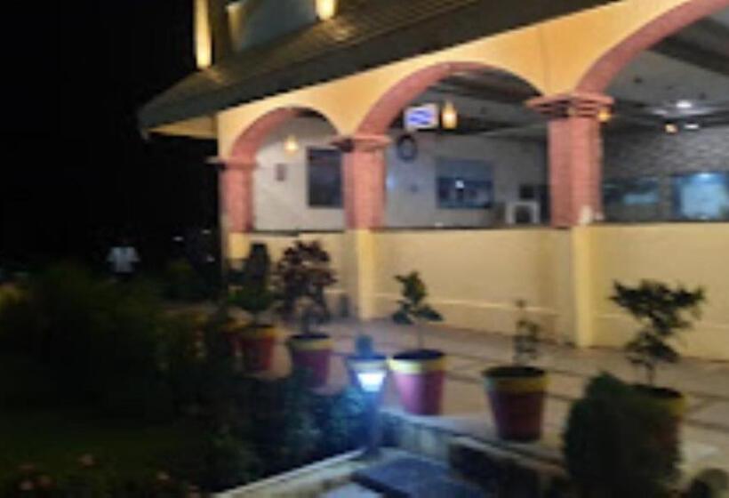 בית מלון כפרי Chhattisgarh Palace, Rajnandgaon