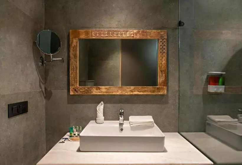 ホテル Echor Palm Bliss Riverside Resort & Spa, Kasol