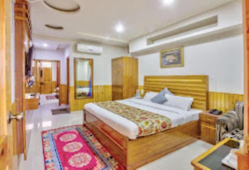 בית מלון כפרי Malabar,bhuntar