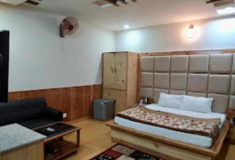 בית מלון כפרי Malabar,bhuntar