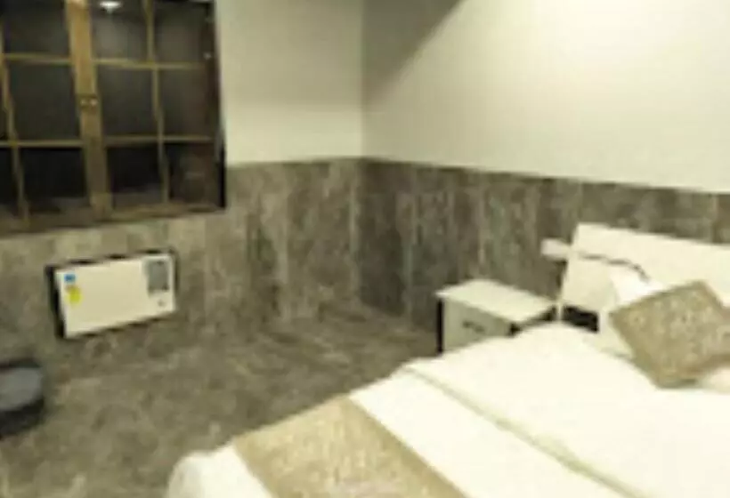 Hotelli Manas,tilore