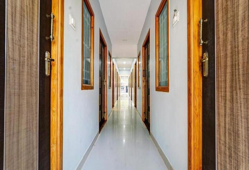 Hotel Oyo Flagship Classique Inn Farm Stay