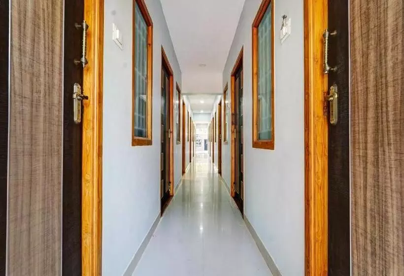 ホテル Oyo Flagship Classique Inn Farm Stay