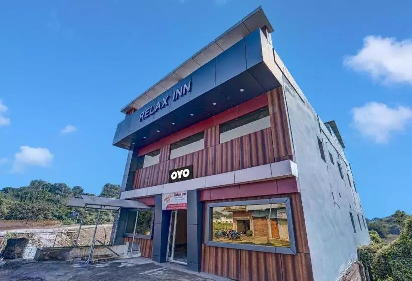 ホテル Oyo Flagship Relax Inn