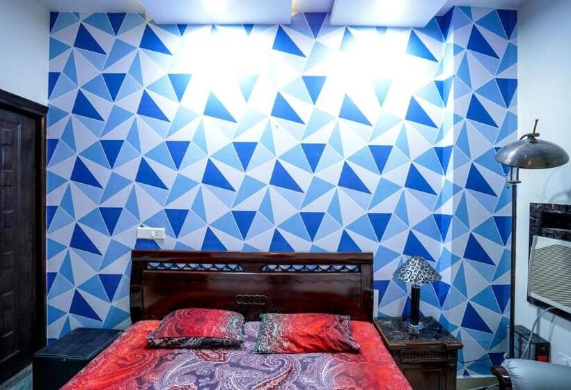 בית מלון כפרי Pacific Grand