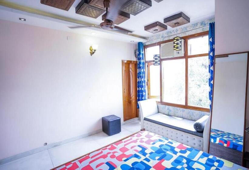 בית מלון כפרי Pacific Grand