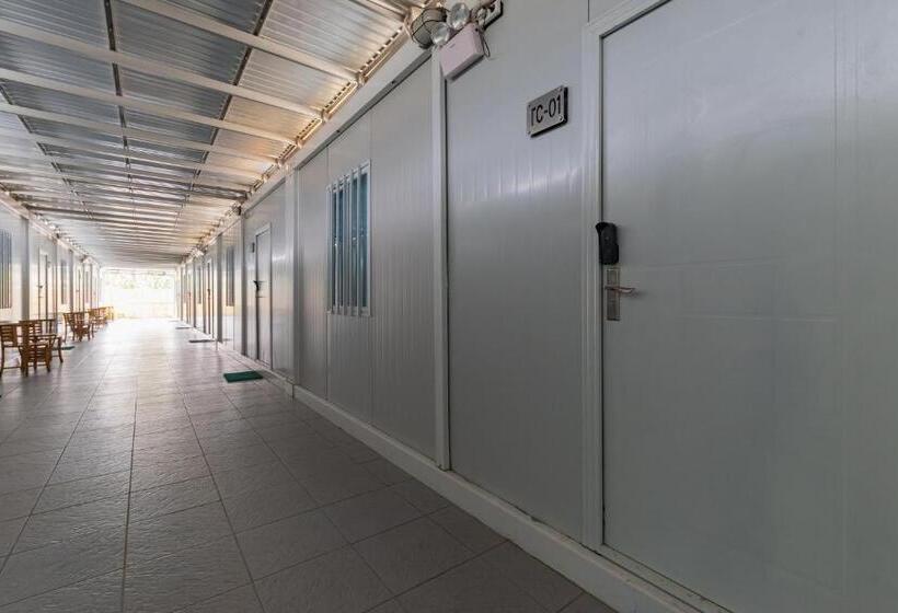 Szálloda Reddoorz Container @ Teras Cimanuk Garut