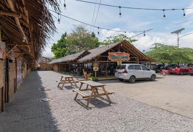 Szálloda Reddoorz Container @ Teras Cimanuk Garut