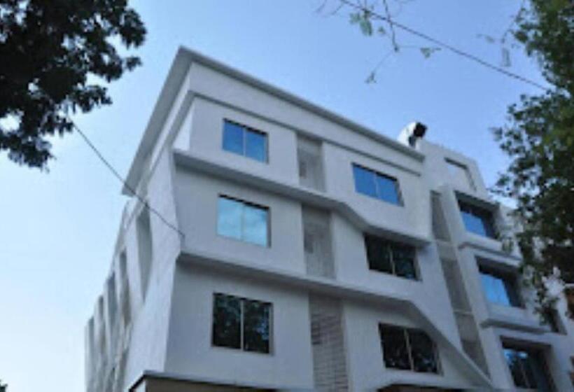 فندق Rich Palace, Jalgaon